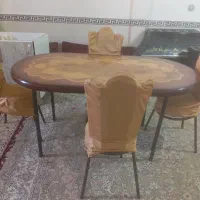 میز ناهار خوری در حد نو در مامونیه