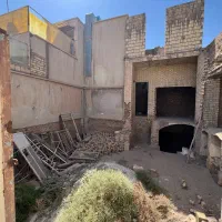 خانه کلنگی سه نبش روبروحرم جنب آب انبارشادقلی خان|فروش خانه و ویلا|قم, گذر قلعه|دیوار