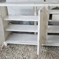 ویترین۲عدد،یک عدد گاز رو میزی وسایل قلعه تل هستن|بوفه، ویترین، کنسول|باغ ملک, |دیوار