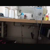 چرخ صنعتی دینام سرخورد کم کار و کم استفاده تمیز