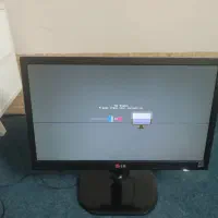 یک عدد مانیتور الجی  فقط یک خطداره