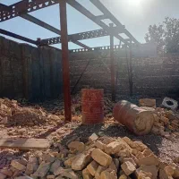 زمین-به-همراه-اسکلت-خانه