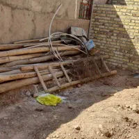 درب و پنجره فلزی و تیر چوبی ۴ متری ترو تمیز|مصالح و تجهیزات ساختمان|تاکستان, |دیوار
