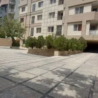 ۸۰ متر ۲ خواب رو به آفتاب