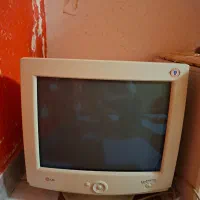 کامپیوتر ال جی قدیمی تمیز