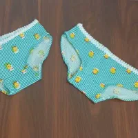 لباس زیر زنانه|لباس|بانه, |دیوار