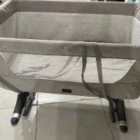 تخت کنار مادر Chelino