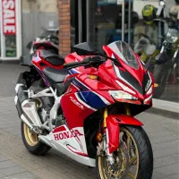 هوندا سی بی ار cbr250