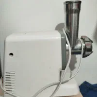 چرخ گوشت و دو عدد ابمیوه گیری|خردکن، آسیاب، غذاساز|شیراز, دشت چنار|دیوار