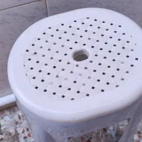 چهارپایه پلاستیکی|صندلی و نیمکت|قم, ولیعصر|دیوار