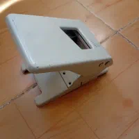 دستگاه‌ پانچ کاغذ