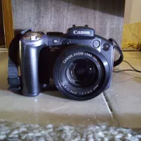 یک عدد دوربین کنون