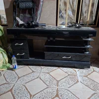 میز تلویزیون شیشه ای