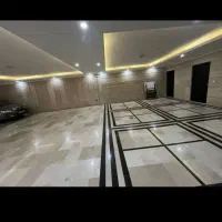 ۴۰۰متر تجاری فلت ارتفاع ۷متر  بر فرجام