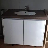 روشویی شیک کاملا تمیز|لوازم سرویس بهداشتی|وحیدیه, |دیوار