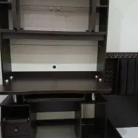 میز تحریر /کامپیوتر/کتابخانه