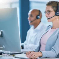 استخدام کارشناس فروش تلفنی کلینیک پوست و مو
