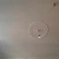 کارگر گچ کاری هستم