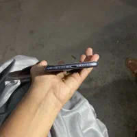 آیفون 11 خالی