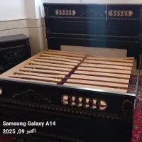 تخت دو نفره تمیز،بدون تشک