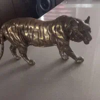 مجسمه برنجی