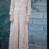 پیراهن مجلسی|لباس|فیروزآباد (لرستان), |دیوار