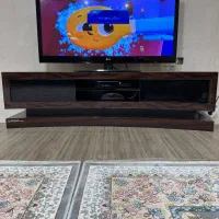 میز تلوزیون و میز کنار سالنی کاملا نو و سالم