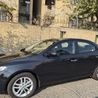 خودروی کیا سراتو ۲۰۰۰ آپشنال کاملا مشابه صفر|خودرو سواری و وانت|تهران, سازمان آب|دیوار