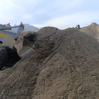 ماسه شسته رودخانه وشن گراول چاه و ماسه بادی