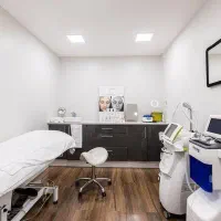 ادمین اینستاگرام خانم پیج پزشکی تولید محتوا