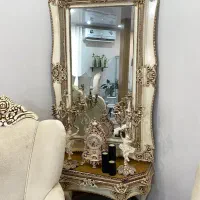 آیینه و شمعدان و ساعت