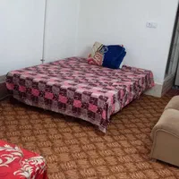 سوئیت.مسافرخانه امید..ساعتی ندارم