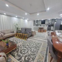 ۱۳۰ متر ۳ خوابه فول سالن پرده خور در بیمه اکباتان