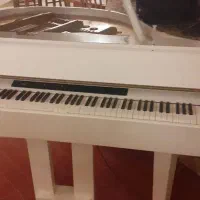 پیانو گرند رویال