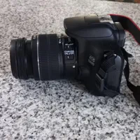 دوربین کنون ۱۳۰۰dبسیارتمیزوکم کار|دوربین عکاسی و فیلمبرداری|فولادشهر, B4|دیوار