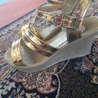 کفش ۴۰۰۰۰۰