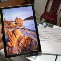 لپتاپ تبلت شو surface book2 با باتری 12 ساعتی