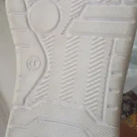 کفش سفید اسپرت