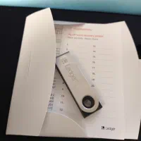 کیف پول لجر نانو اس Ledger Nano S