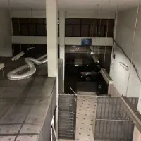 240 متر مغازه با بالکن 2 دهنه