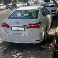 تویوتا کرولا