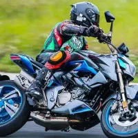 زونتس z4r 300 cc