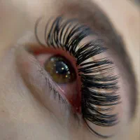 خدمات اکستنشن مژه و ابرو