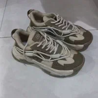 عدد کتانی یکبار پوشیده سایز ۴۰و صندل نو سایز ۳۸|کیف، کفش، کمربند|تهران, چهارصد دستگاه|دیوار