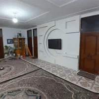 نصاب کاغذ دیواری و پوستر دیواری|خدمات پیشه و مهارت|زرند, |دیوار