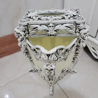 سطل و جا دستمال کاغذی