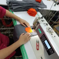 چرخکار و دوزنده راسته دوز ماهر و نیمه ماهر