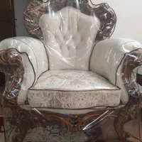 یک سرویس مبل سلطنتی قهوه ای خیلی خوشرنگ|مبلمان خانگی و میز عسلی|ری, فیروزآبادی|دیوار