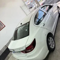 شاهین اتومات CVT خشک ۱۴۰۴ سفید|خودرو سواری و وانت|رشت, پاستوریزه|دیوار