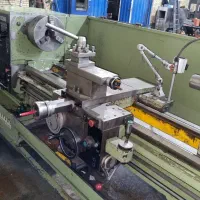 اپراتور دستگاه تراش حرفه ای مبتدی تماس نگیره